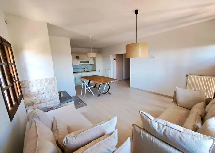 Elena - Renovated Gem With Stunning Sea Views Lejlighed *