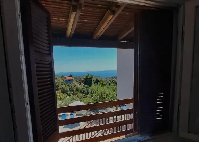 Elena - Renovated Gem With Stunning Sea Views Lejlighed *