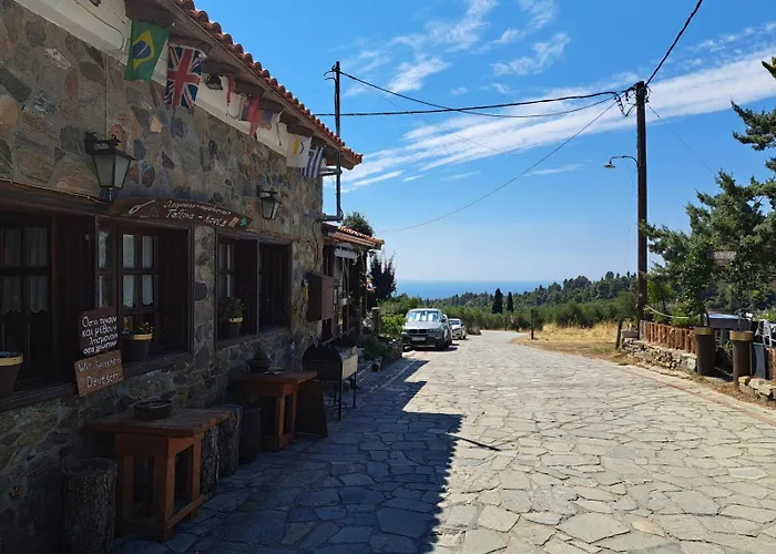 Elena - Renovated Gem With Stunning Sea Views *